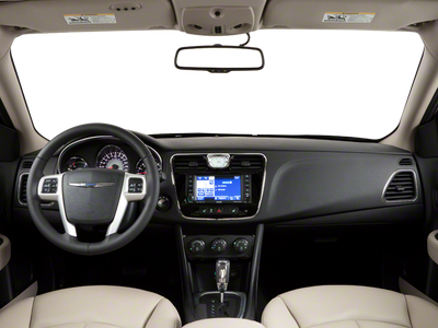 2013 Chrysler 200 LX