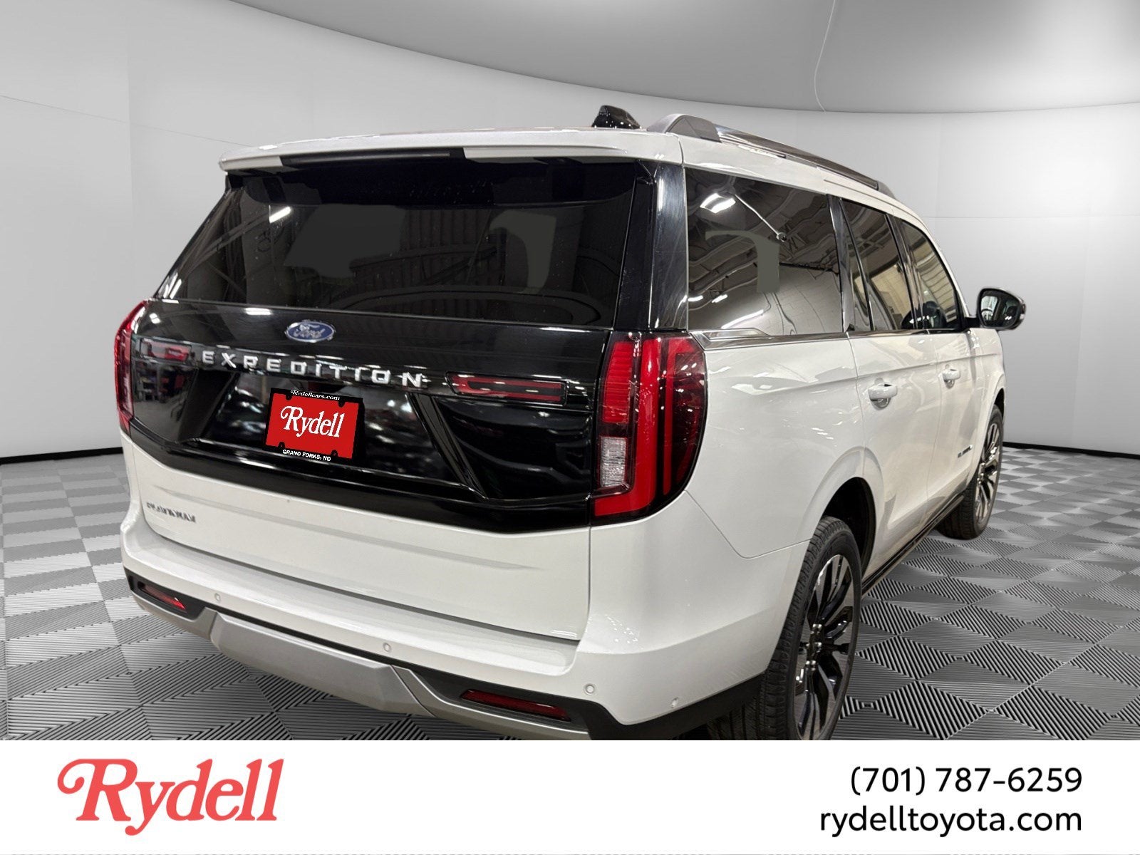 2025 Ford Expedition Platinum
