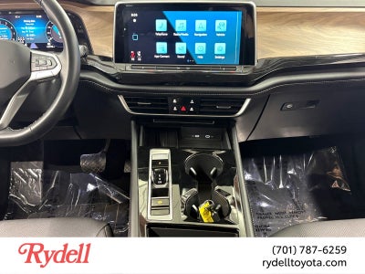 2025 Volkswagen Atlas 2.0T SE w/Technology