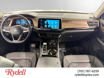 2025 Volkswagen Atlas 2.0T SE w/Technology