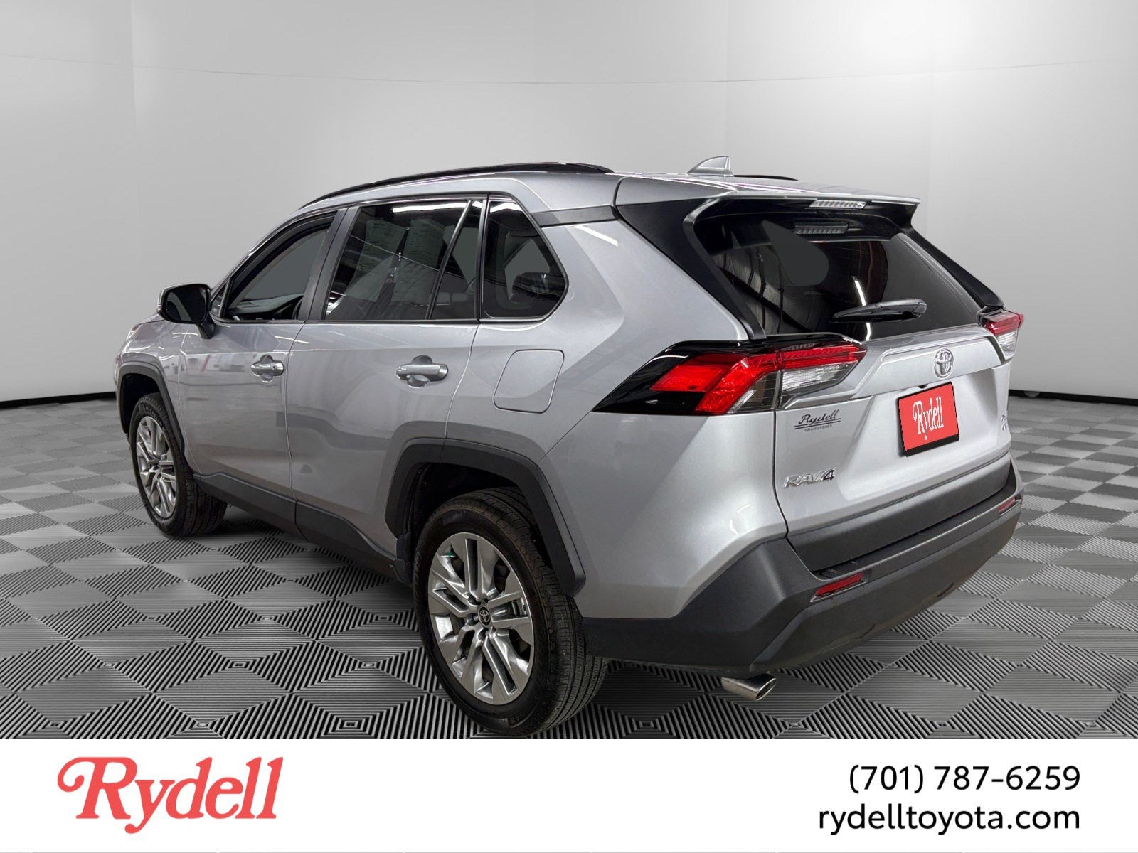 2025 Toyota RAV4 XLE Premium
