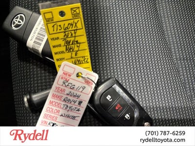 2024 Toyota RAV4 LE