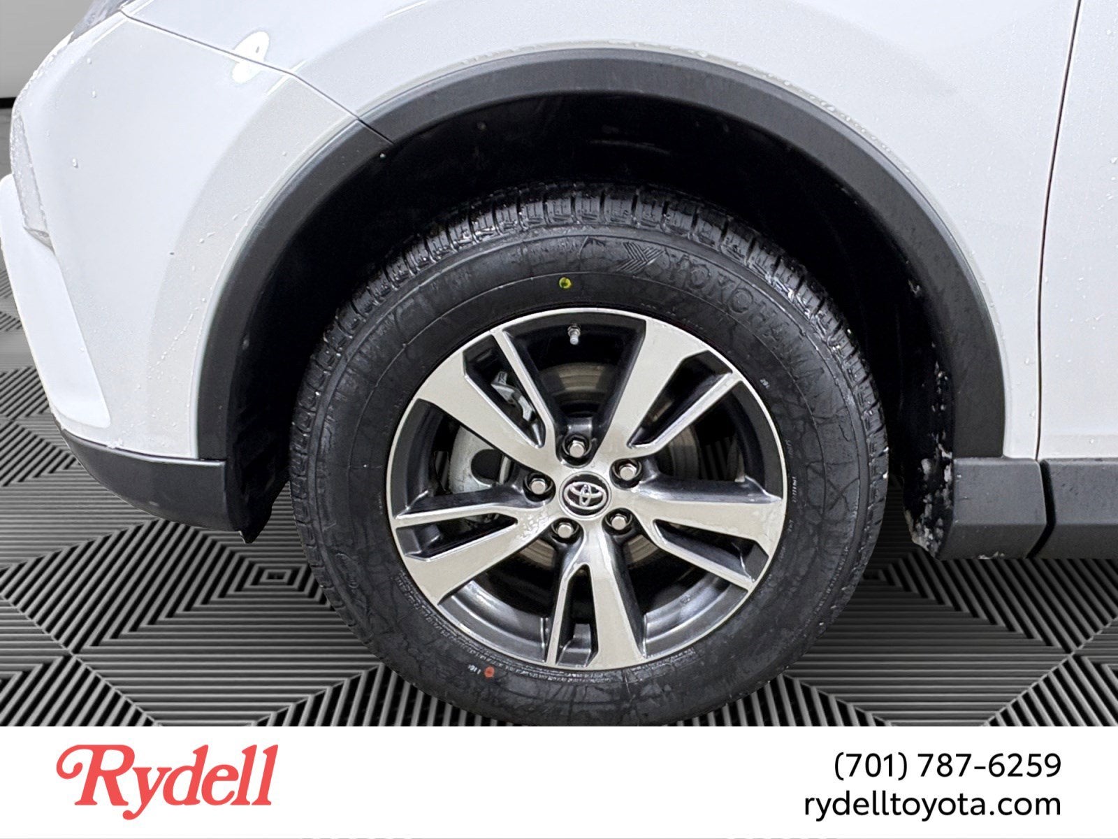 2017 Toyota RAV4 XLE