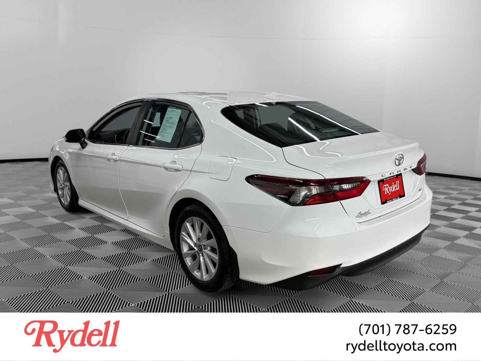 2022 Toyota Camry LE