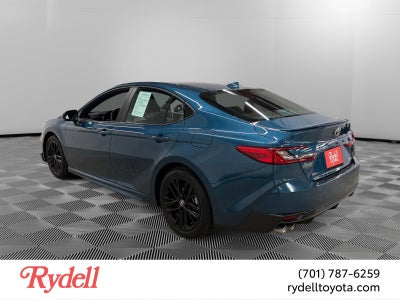 2025 Toyota Camry SE Hyb
