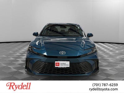 2025 Toyota Camry SE Hyb