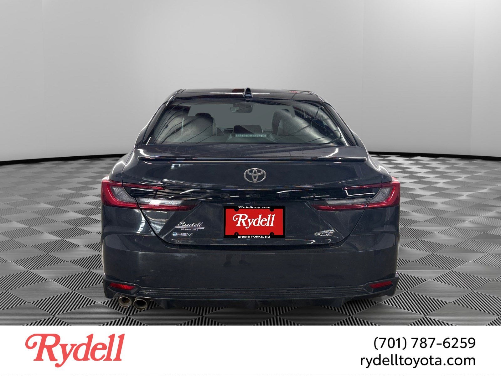 2025 Toyota Camry XSE Hyb