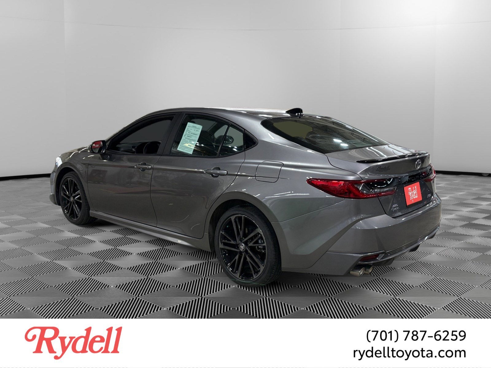 2025 Toyota Camry XSE Hyb