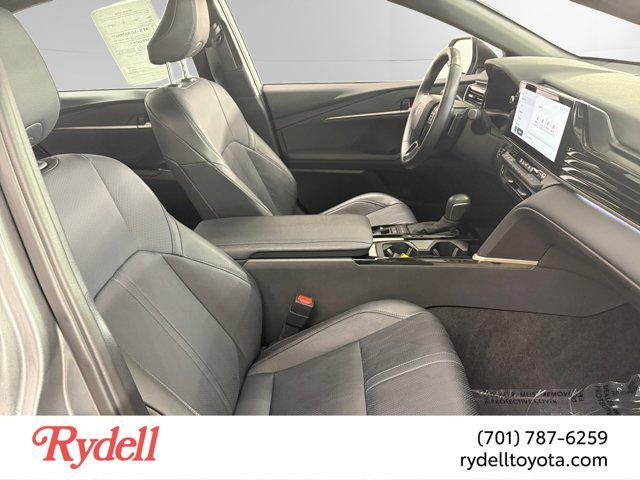 2025 Toyota Camry XSE Hyb