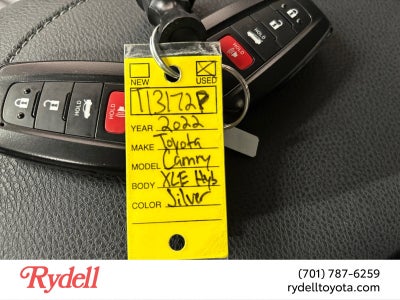 2022 Toyota Camry Hybrid XLE