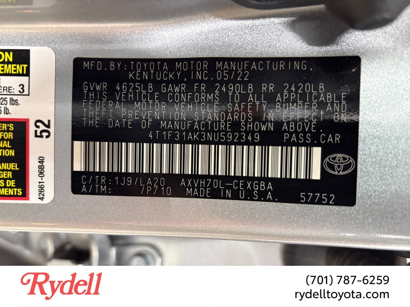 2022 Toyota Camry Hybrid XLE