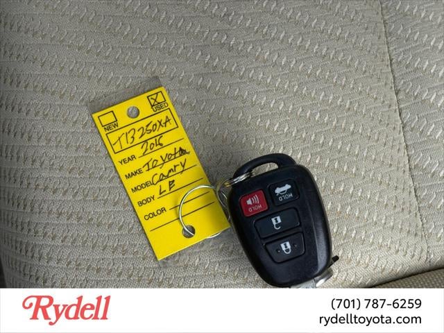 2016 Toyota Camry LE
