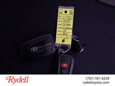 2022 Toyota Highlander LE