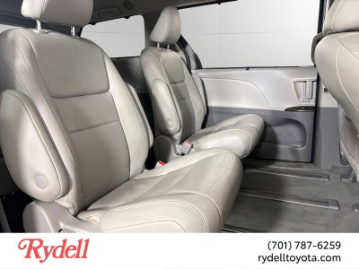 2020 Toyota Sienna XLE