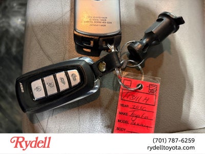 2020 Toyota Sienna XLE