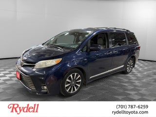 2020 Toyota Sienna XLE