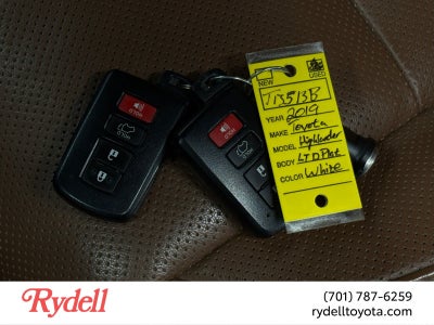 2019 Toyota Highlander Limited Platinum