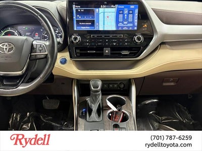 2021 Toyota Highlander Hybrid Platinum