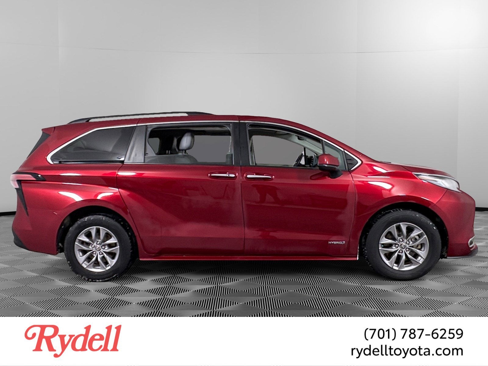 2021 Toyota Sienna XLE