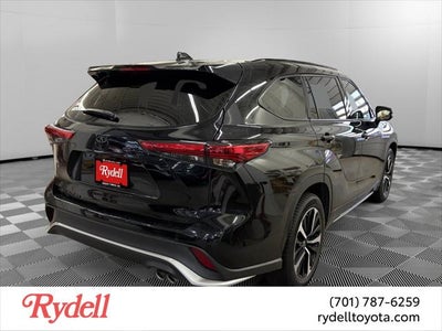 2022 Toyota Highlander XSE