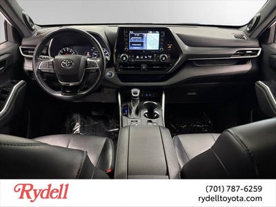 2022 Toyota Highlander XSE