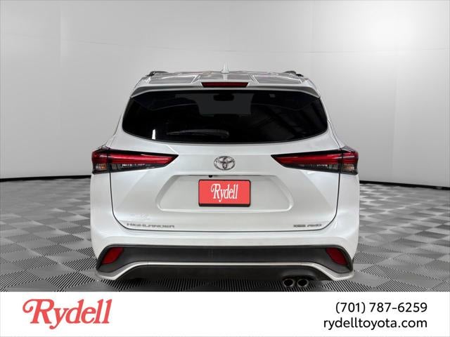 2022 Toyota Highlander XSE