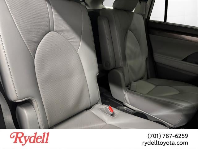 2024 Toyota Highlander Hybrid Limited