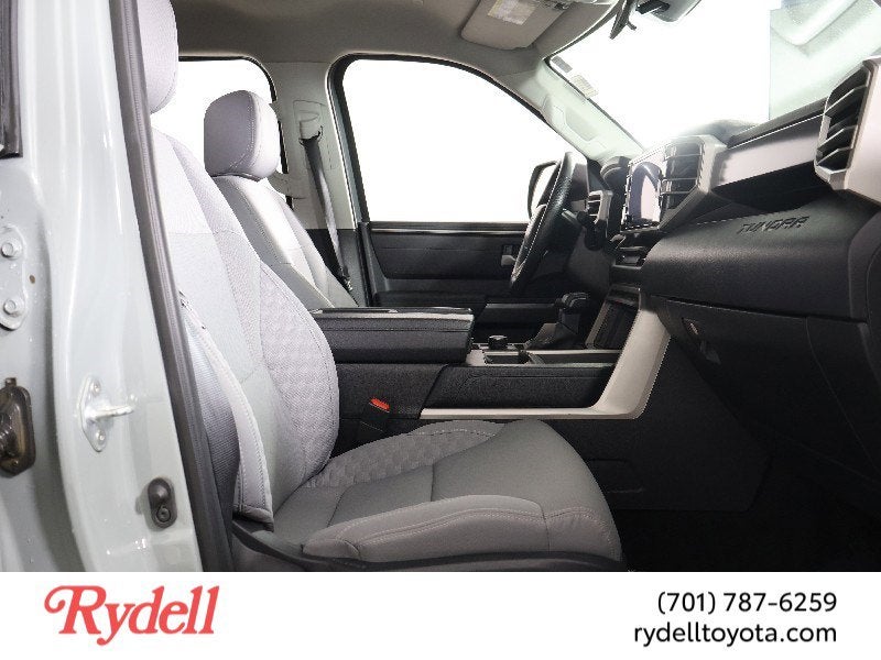 2024 Toyota Tundra 4WD SR5