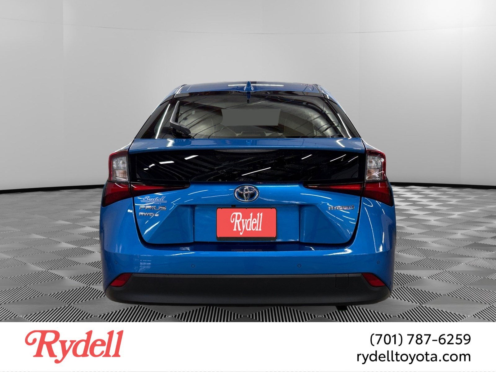 2020 Toyota Prius LE