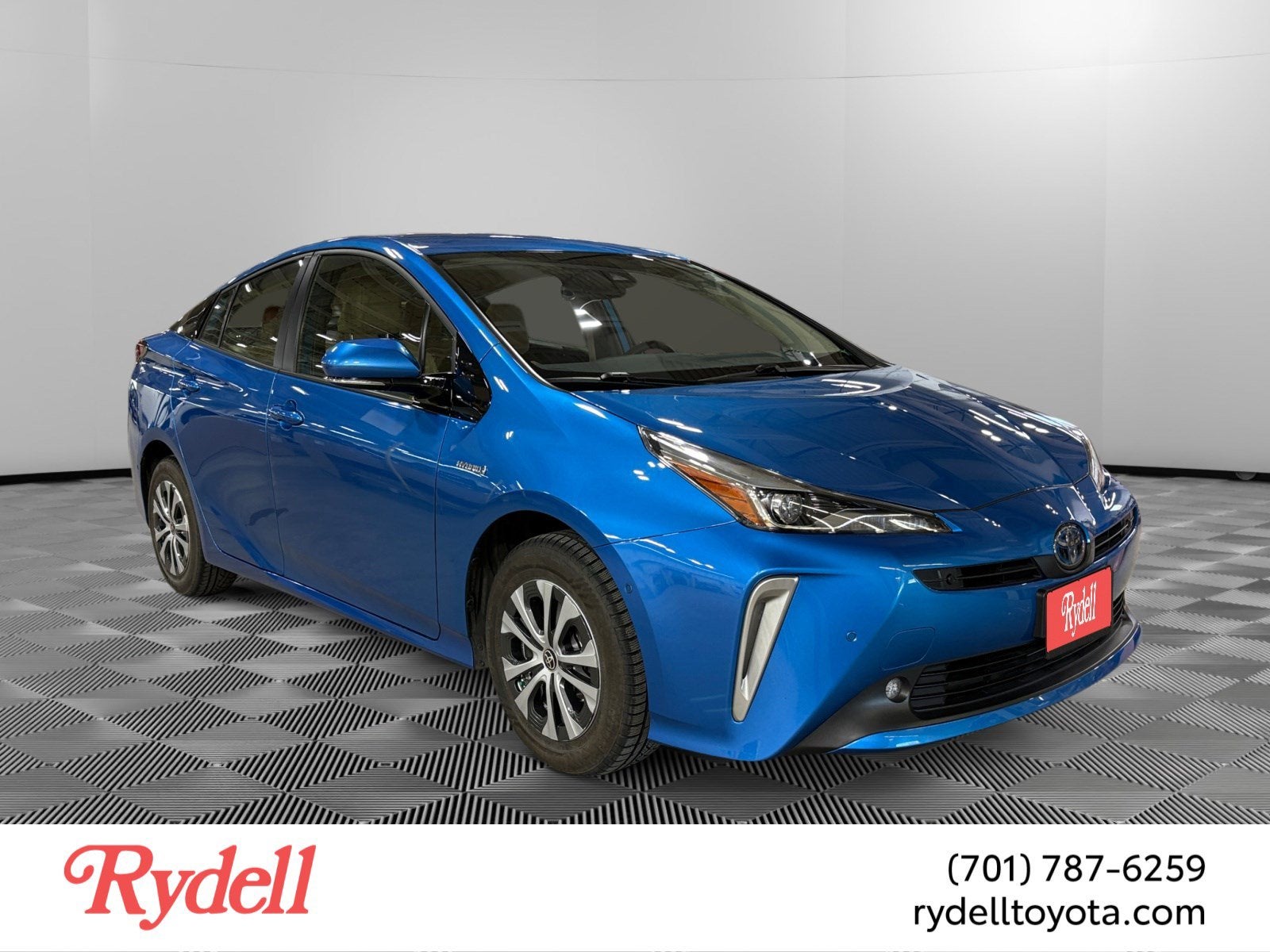 2020 Toyota Prius LE