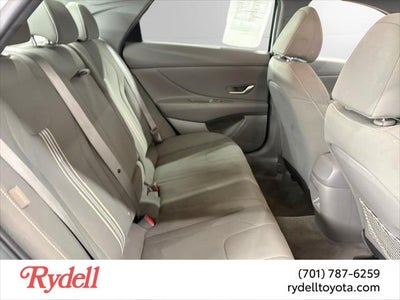 2025 Hyundai Elantra SEL Convenience