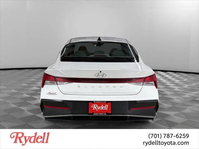2025 Hyundai Elantra SEL Convenience