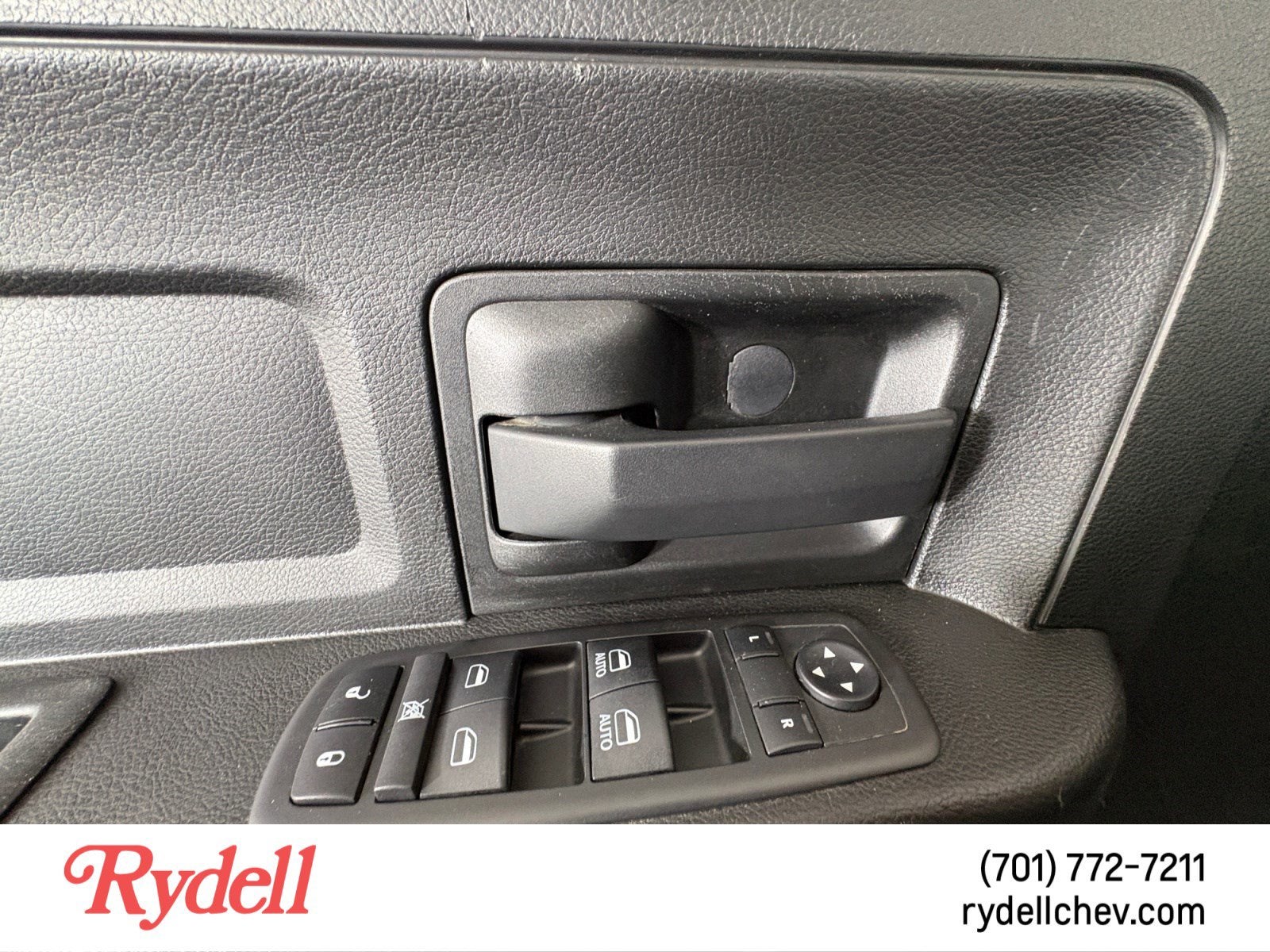 2019 RAM 1500 Classic Express Quad Cab 4x4 6'4" Box