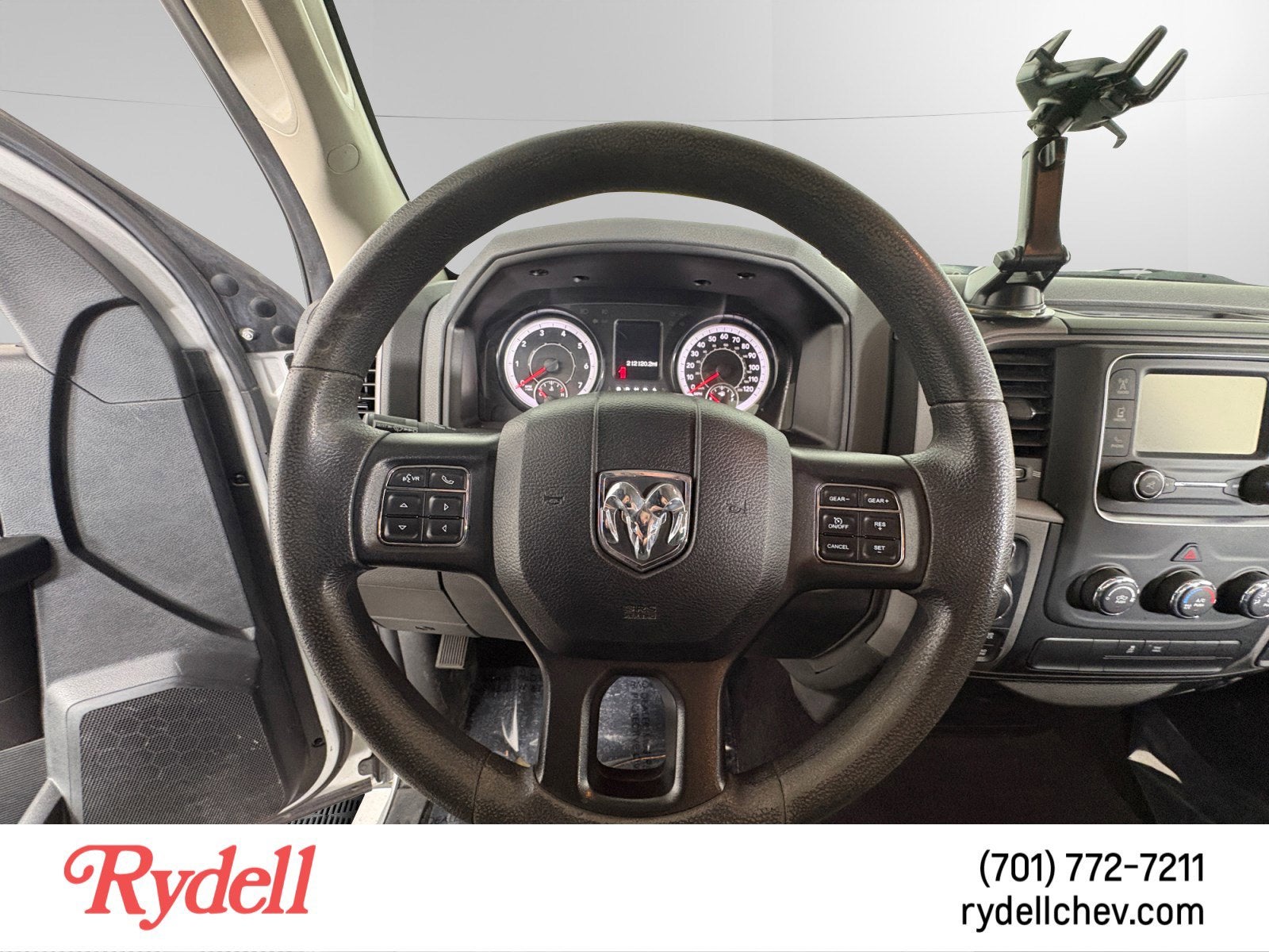 2019 RAM 1500 Classic Express Quad Cab 4x4 6'4" Box