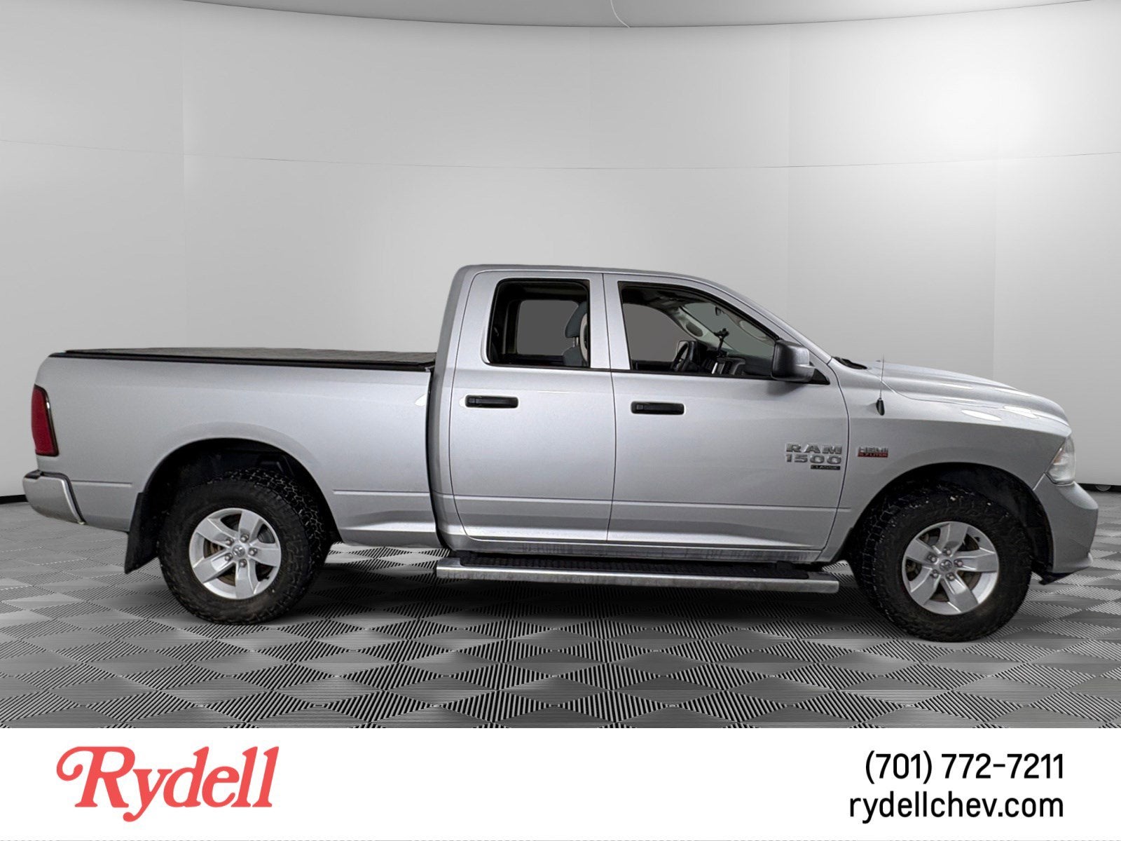 2019 RAM 1500 Classic Express Quad Cab 4x4 6'4" Box