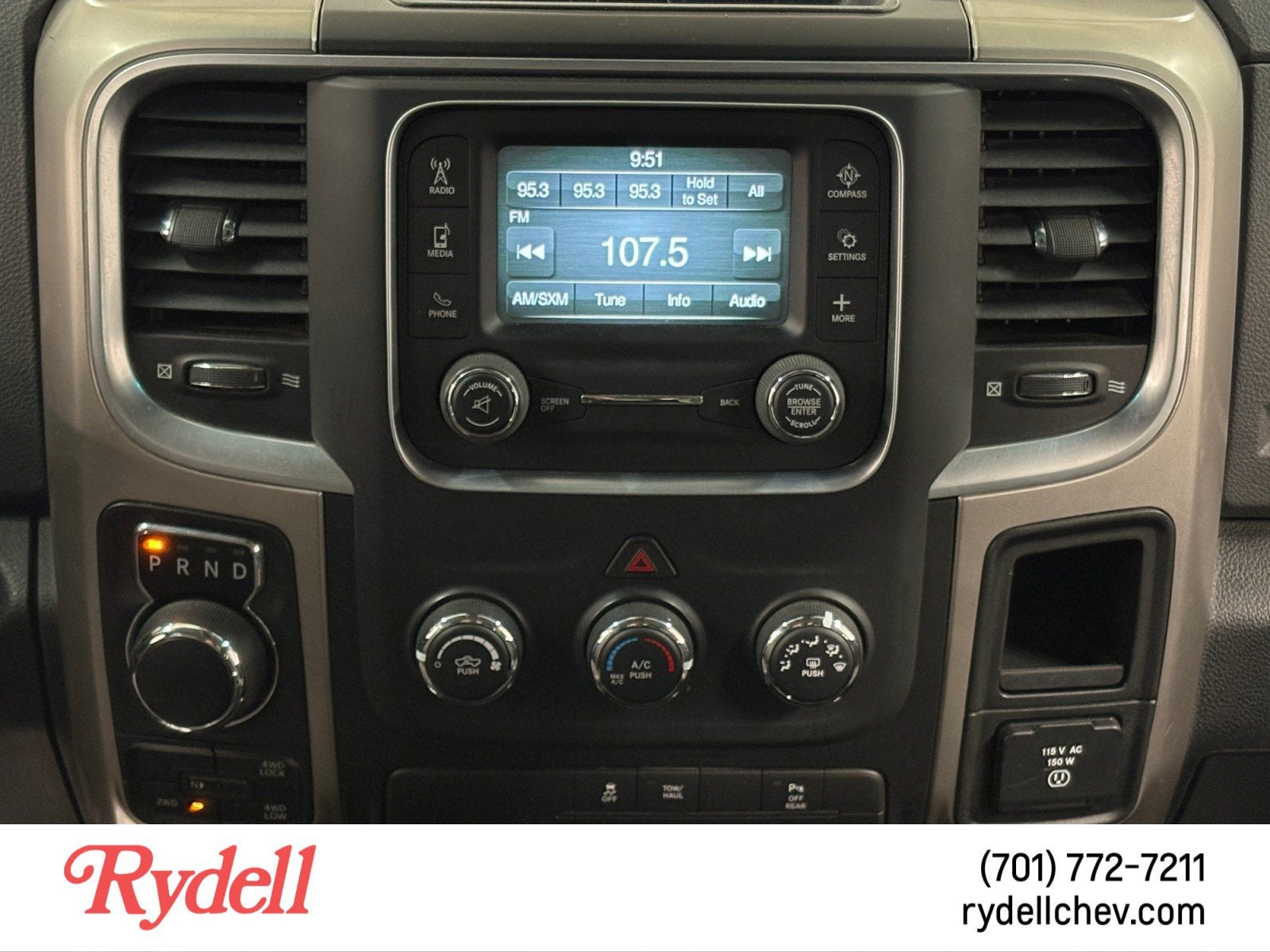 2017 RAM 1500 SLT
