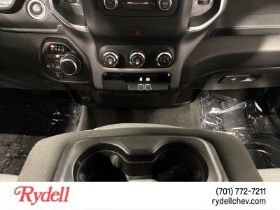 2024 RAM 1500 Big Horn Crew Cab 4x4 5'7" Box