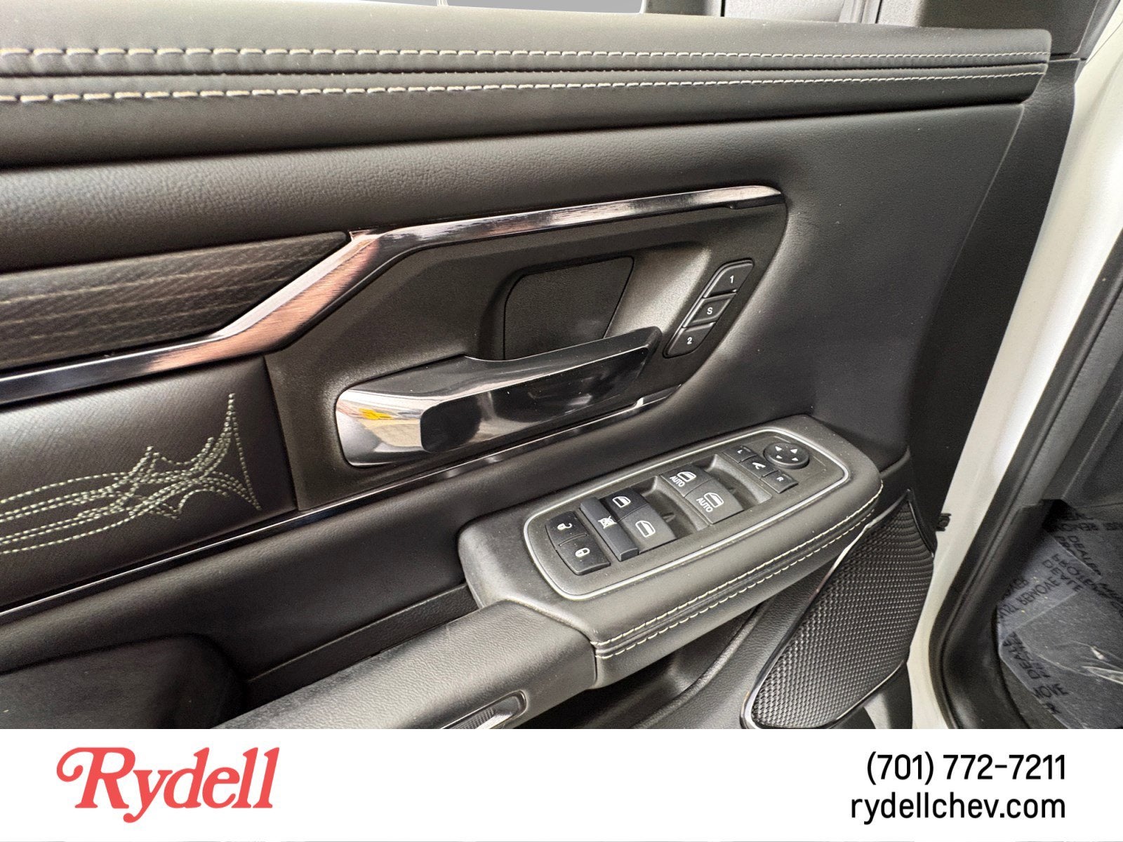 2022 RAM 1500 Limited Crew Cab 4x4 5'7" Box