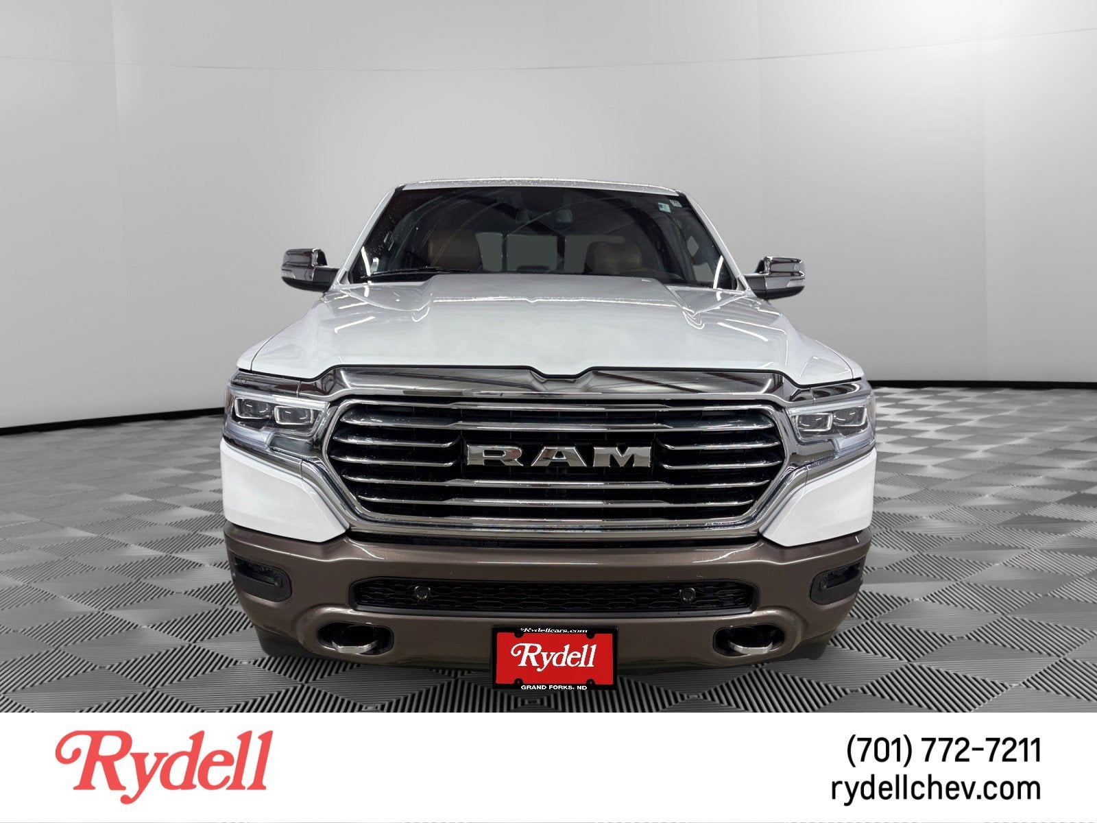 2020 RAM 1500 Laramie Longhorn Crew Cab 4x4 6'4" Box