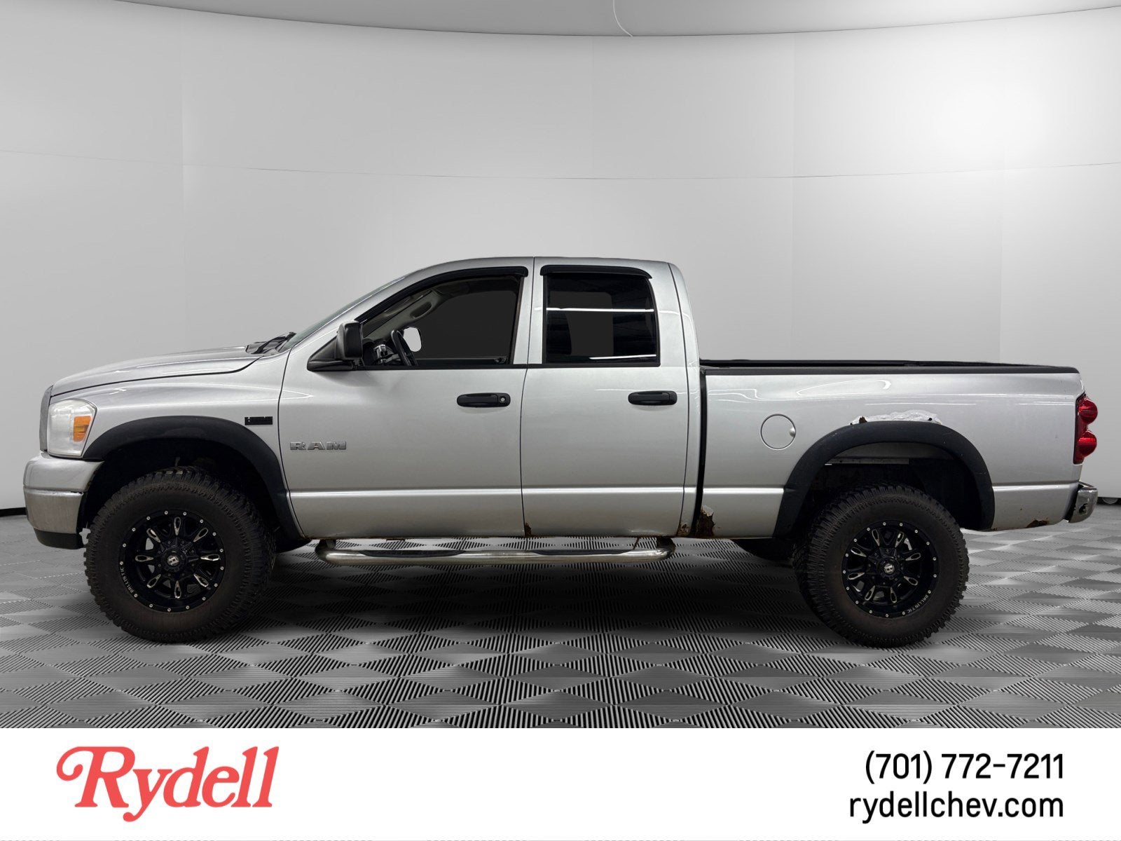 Used 2008 Dodge Ram 1500 Pickup SLT with VIN 1D7HU18278S630333 for sale in Grand Forks, ND