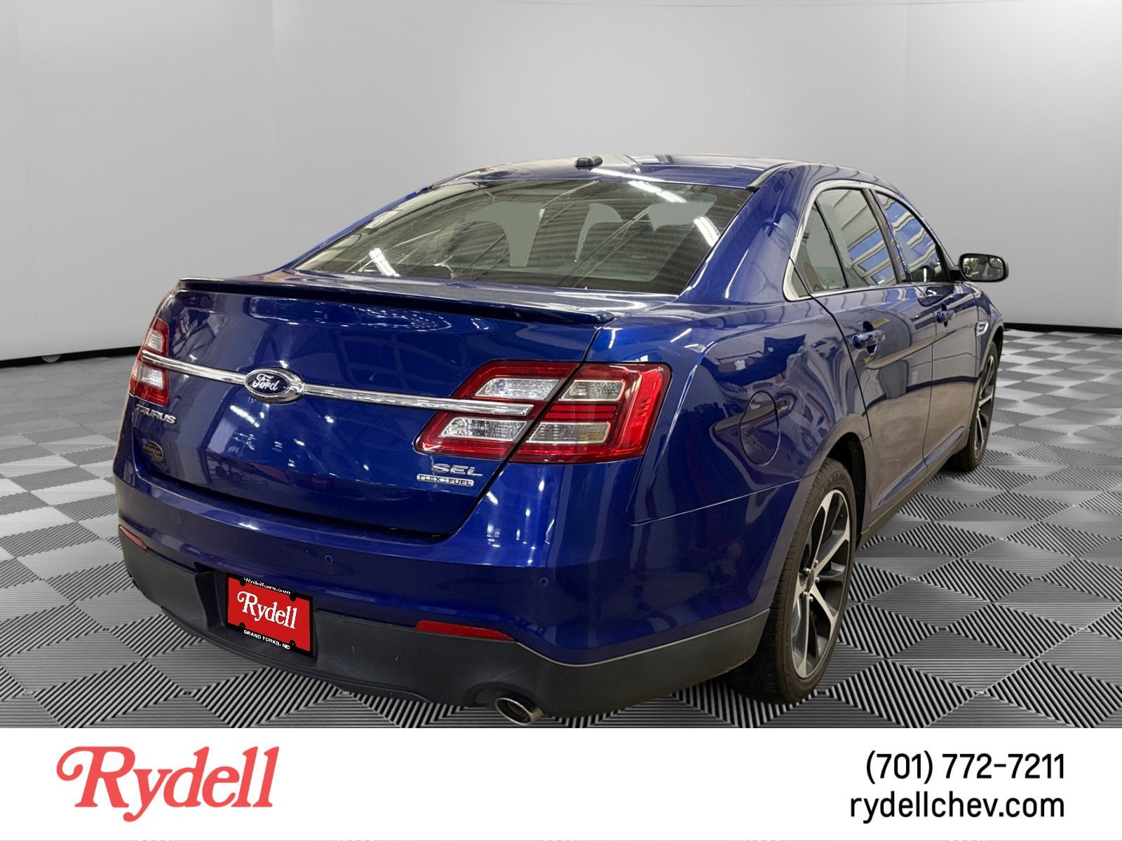 2015 Ford Taurus SEL