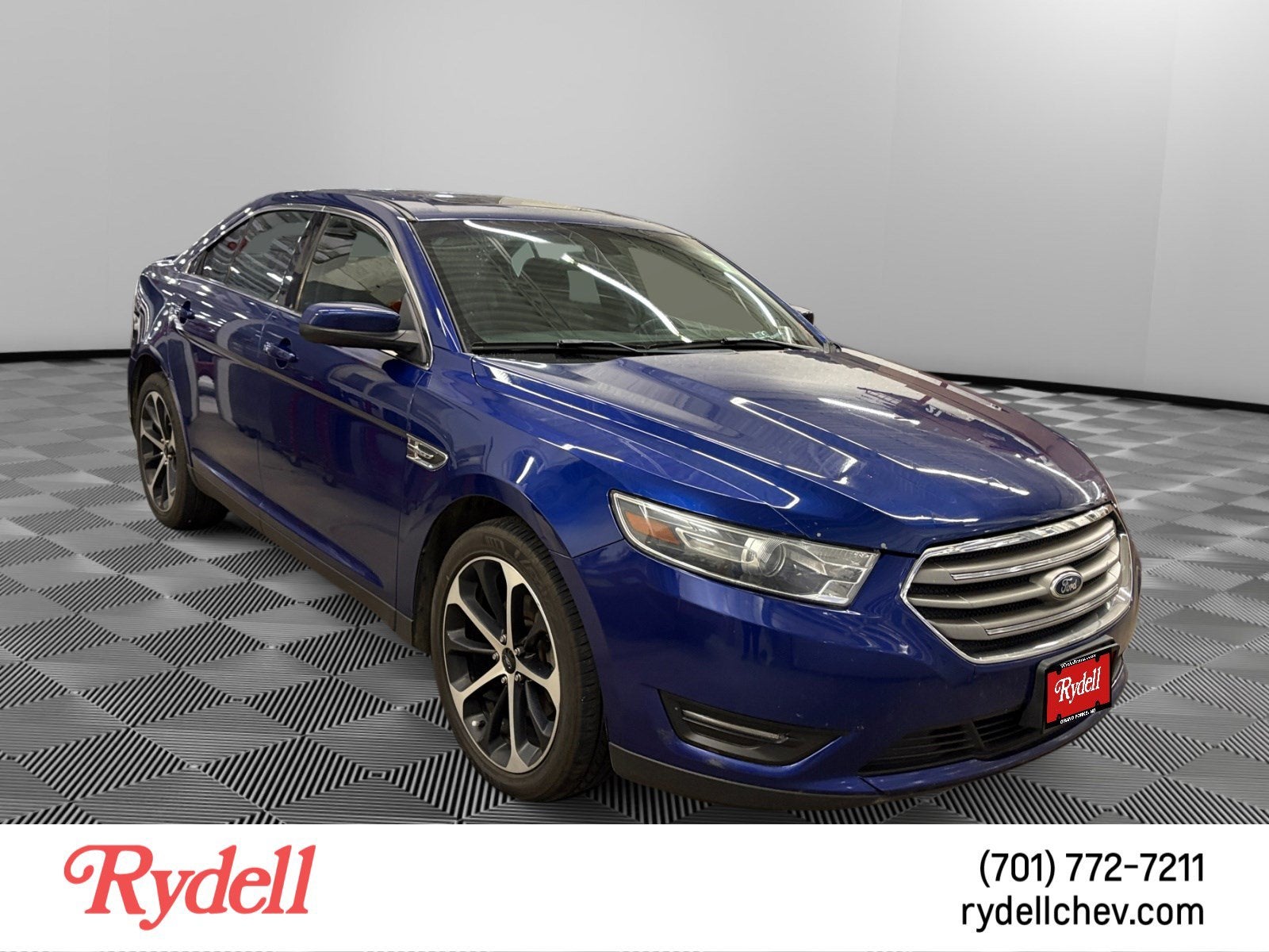 2015 Ford Taurus SEL