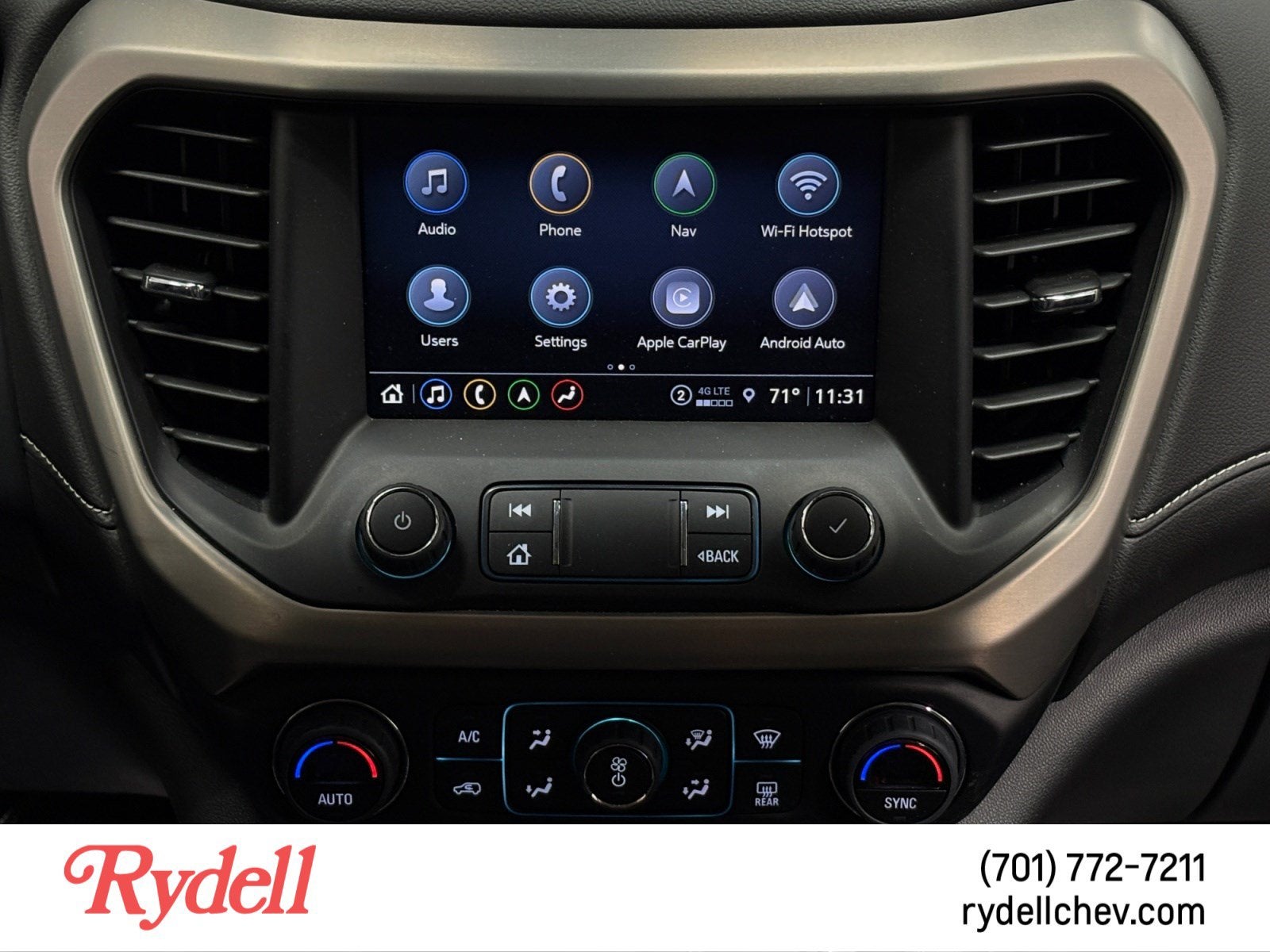 2023 GMC Acadia Denali