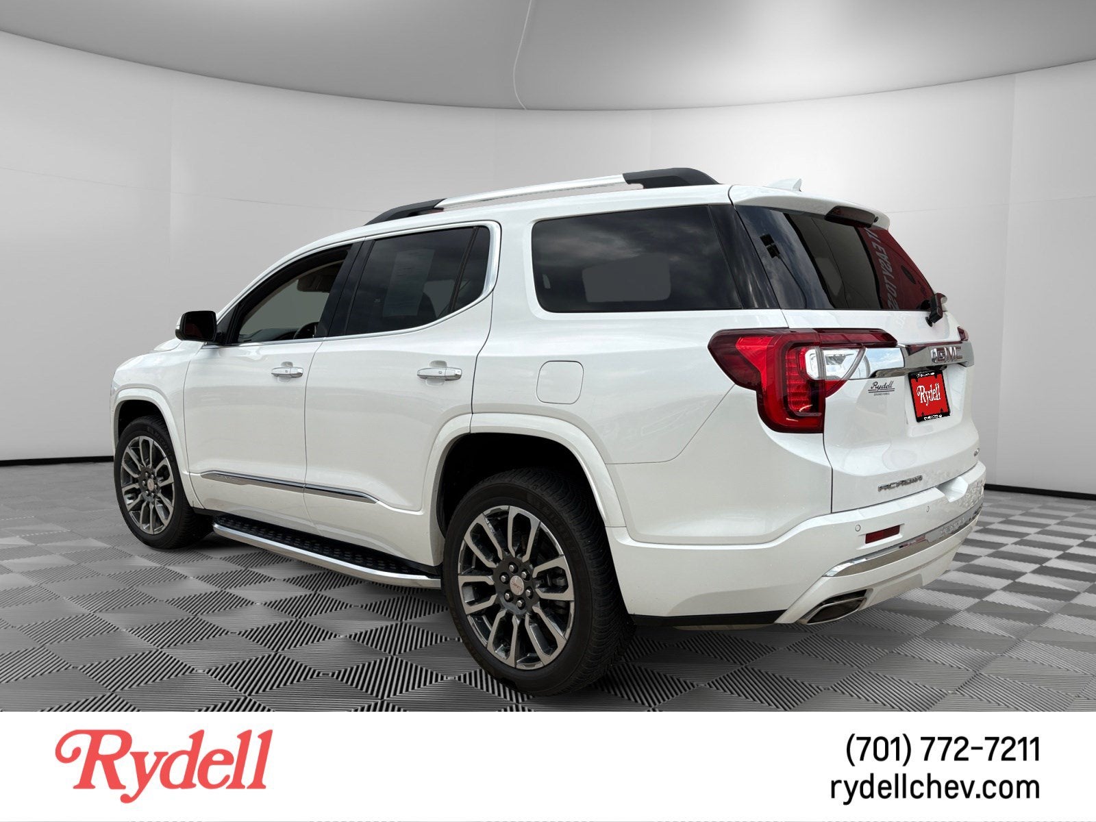 2020 GMC Acadia Denali