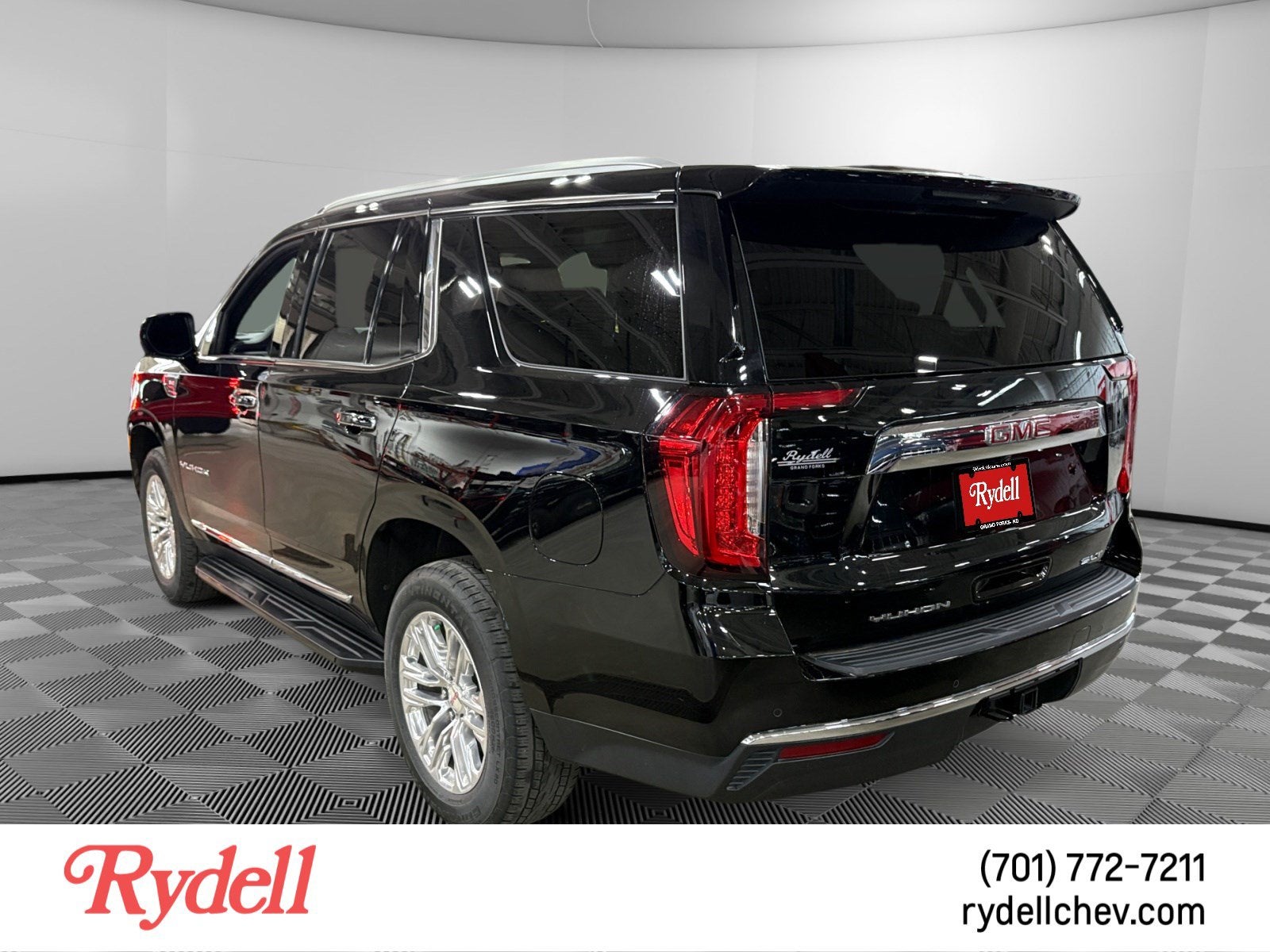 2023 GMC Yukon SLT