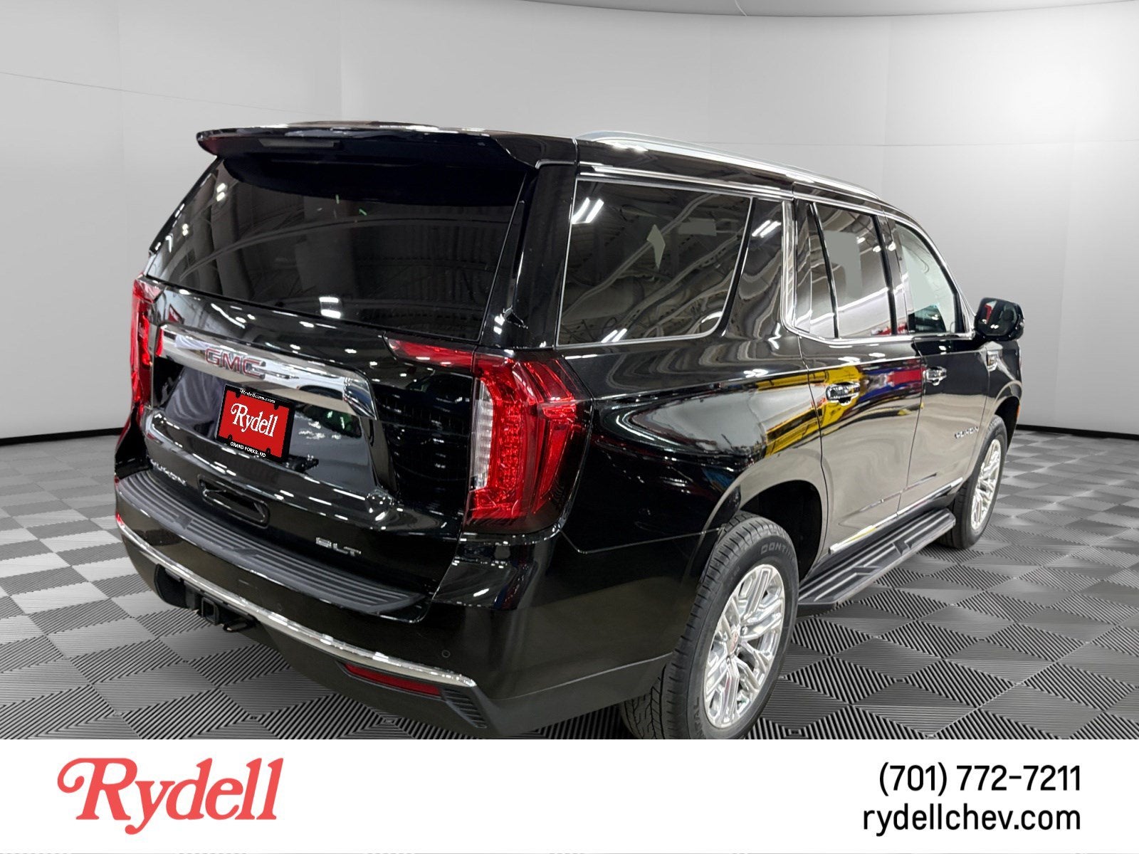 2023 GMC Yukon SLT