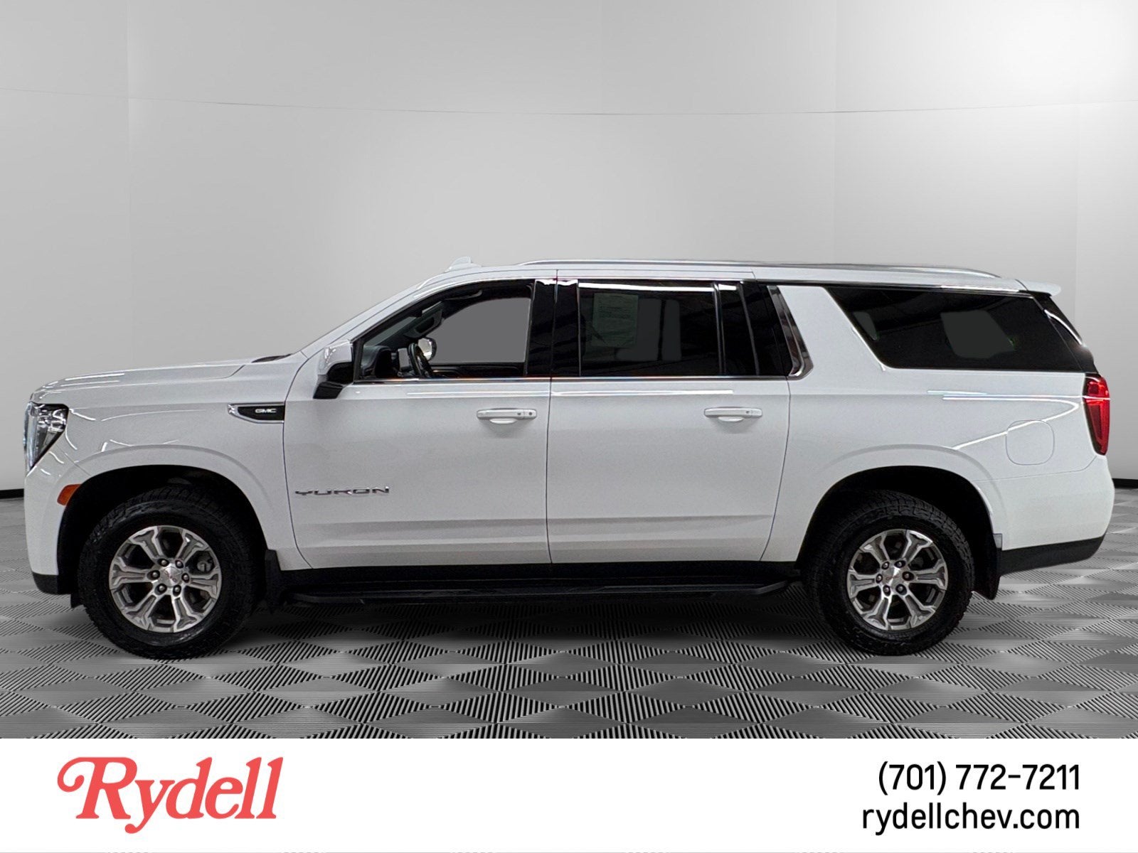 2023 GMC Yukon XL SLE