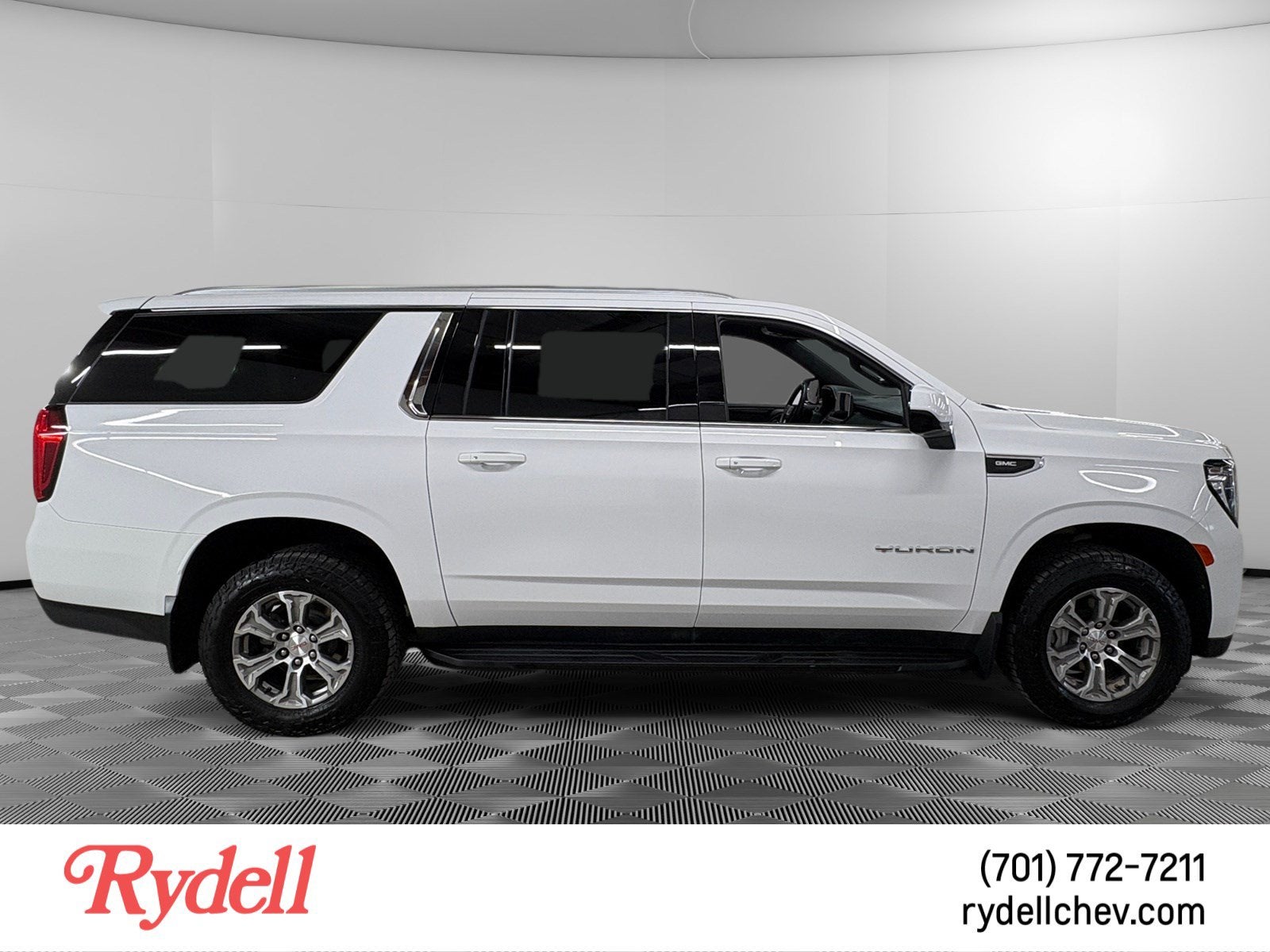 2023 GMC Yukon XL SLE