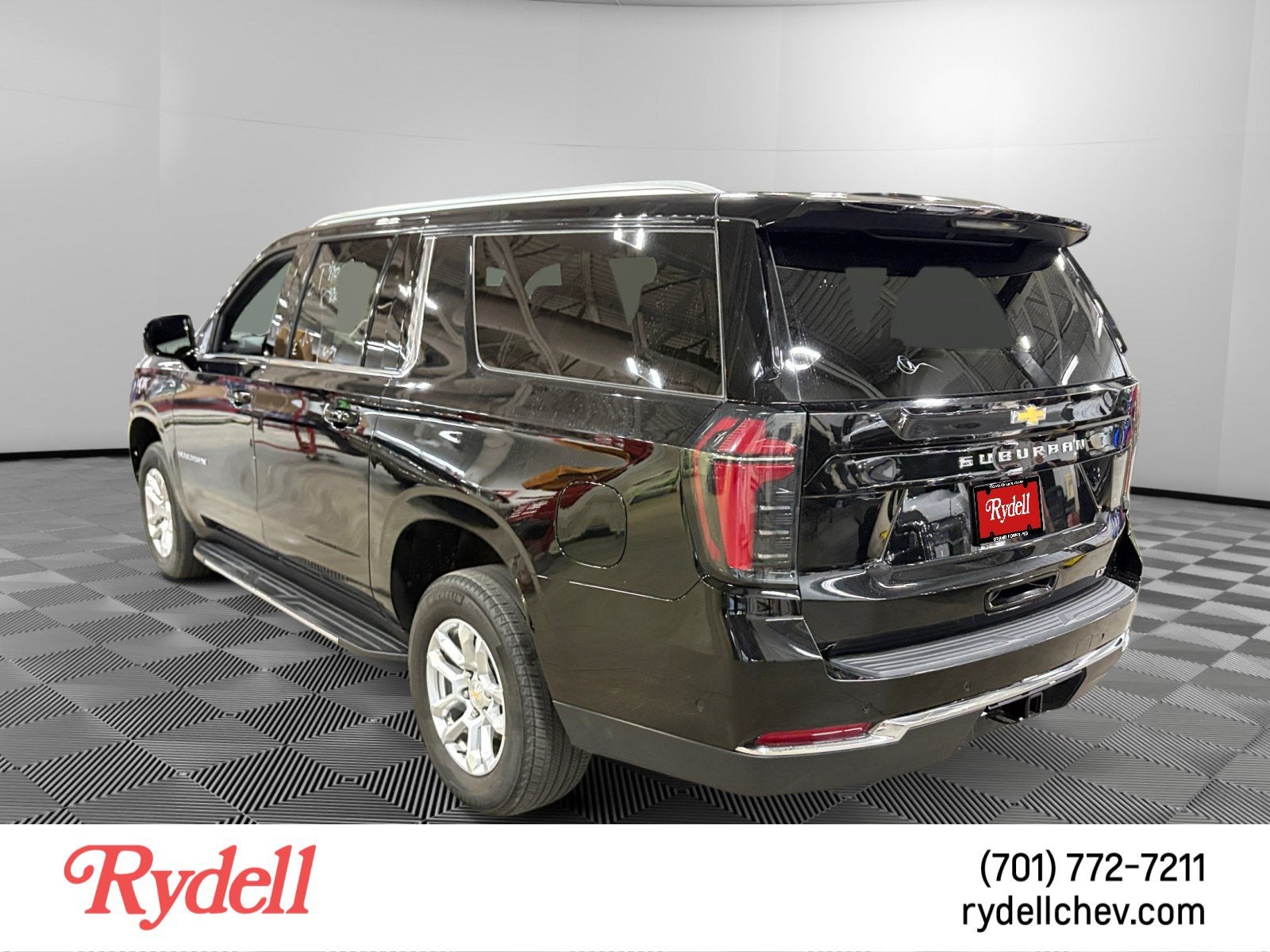 2025 Chevrolet Suburban LT