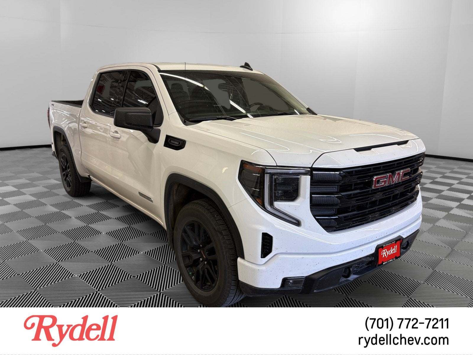 2025 GMC Sierra 1500 Elevation